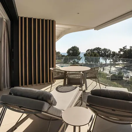 Pure Sea Aparthotel *